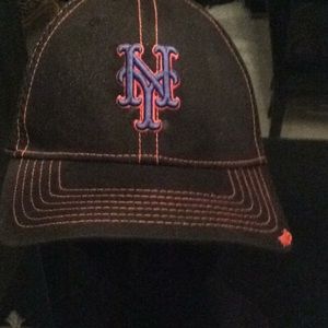 Mets fitted hat fairly worn